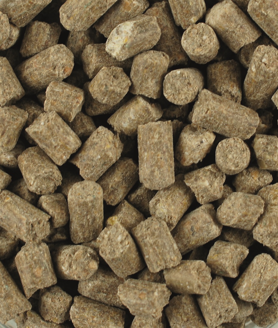 Mineralfutter-Pellets Braune, zylindrische Mineralfutter-Pellets für Pferde, grob gepresst