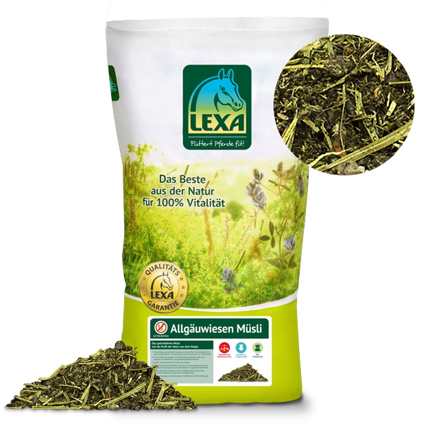 LEXA Allgäu Müsli für Pferde LEXA Allgäuwiesen Müsli, eine Mischung aus getrocknetem Gras und Kräutern für Pferde, in einer grünen Verpackung.